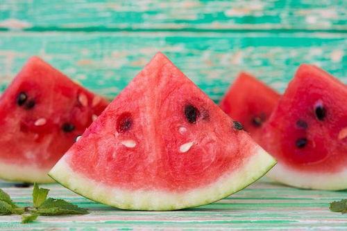 娱乐圈吃瓜文案朋友圈,揭秘明星幕后故事