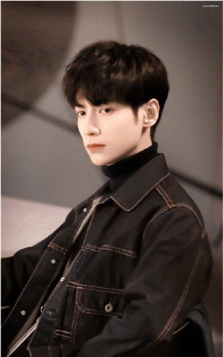 吃瓜娱乐罗云熙,瓜田里的璀璨明星