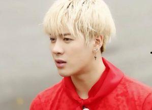 爱豆吃瓜娱乐酱张晚意,爱豆吃瓜娱乐酱，揭秘娱乐圈幕后故事